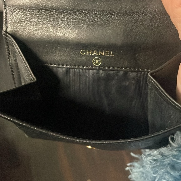 CHANEL BLACK Wallet GUC - Picture 14 of 17